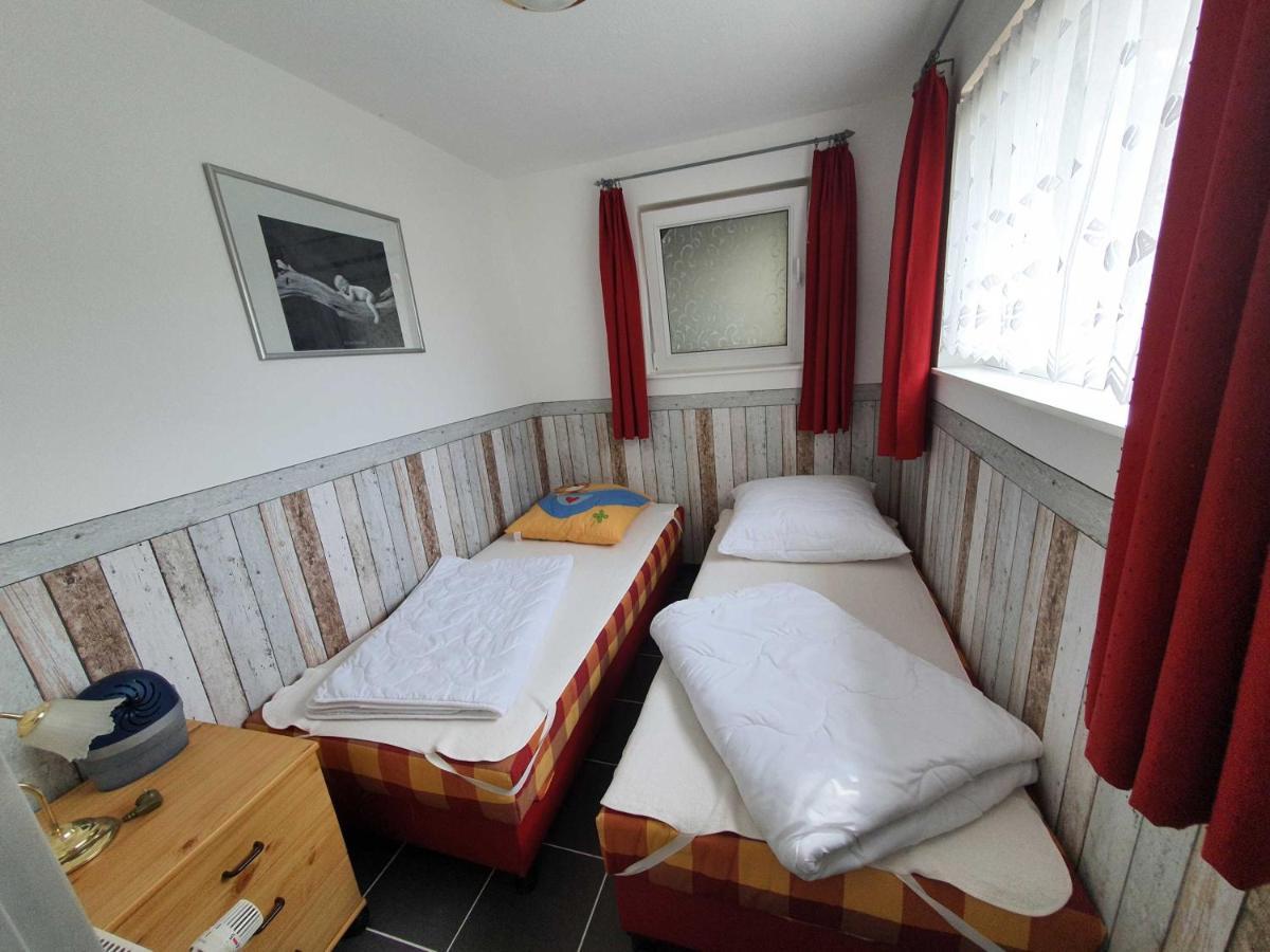 Ferienwohnung Sonnenschein Sagard Esterno foto